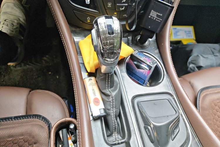 Used Buick Envision 2014 28T All-Wheel-Drive Versatile Sports Flagship Edition Gear Lever