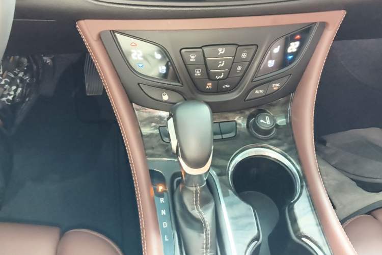 Used Buick Envision 2014 28T Four-Wheel Drive Luxury Model Gear Lever