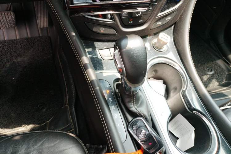 Used Buick Envision 2014 28T Four-Wheel Drive Elite Model Gear Lever