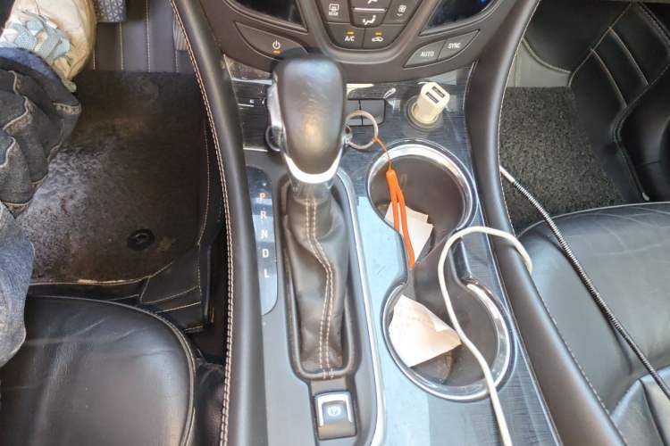 Used Buick Envision 2014 28T Four-Wheel Drive Elite Model Gear Lever