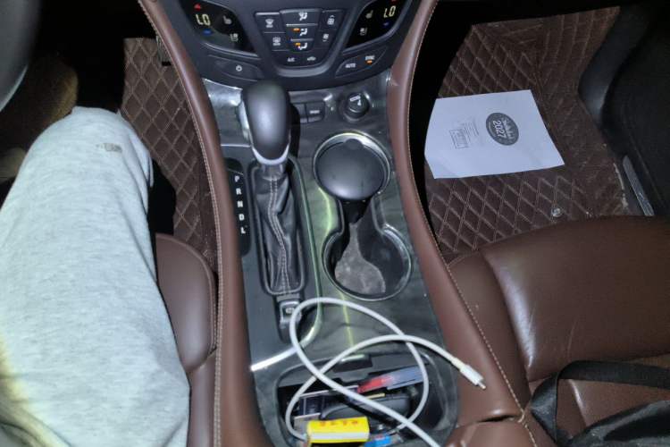 Used Buick Envision 2014 28T Four-Wheel Drive Luxury Model Gear Lever