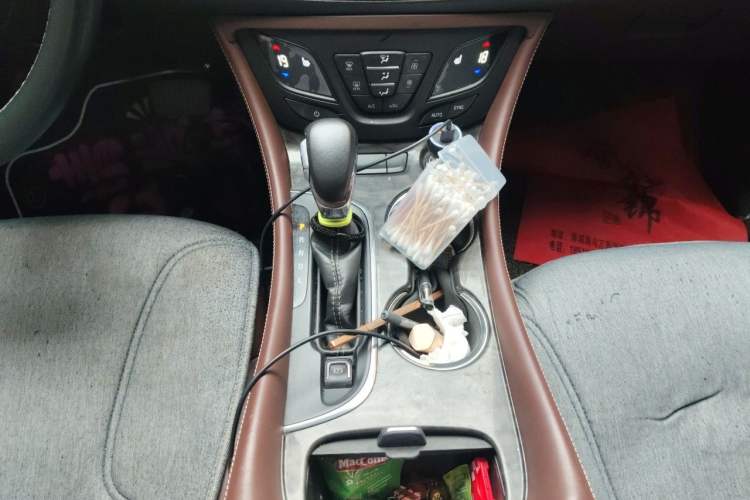 Used Buick Envision 2014 28T Four-Wheel Drive Elite Model Gear Lever