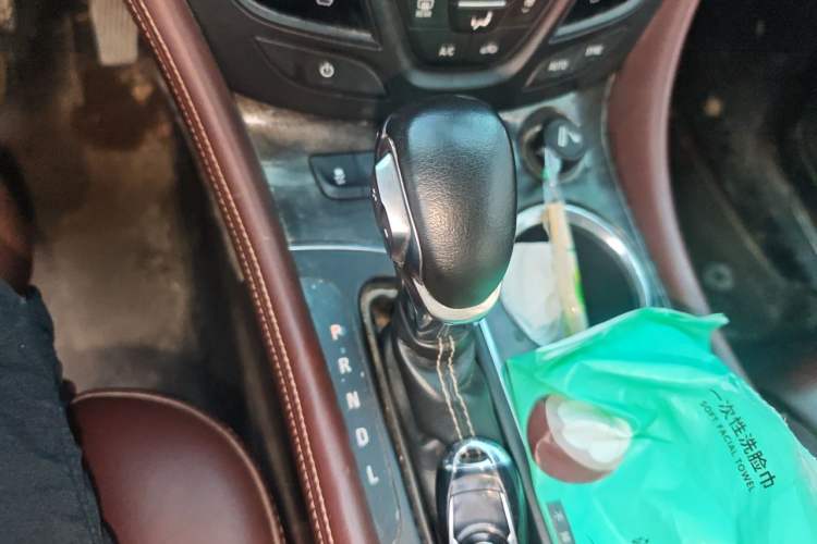 Used Buick Envision 2014 28T Four-Wheel Drive Luxury Model Gear Lever