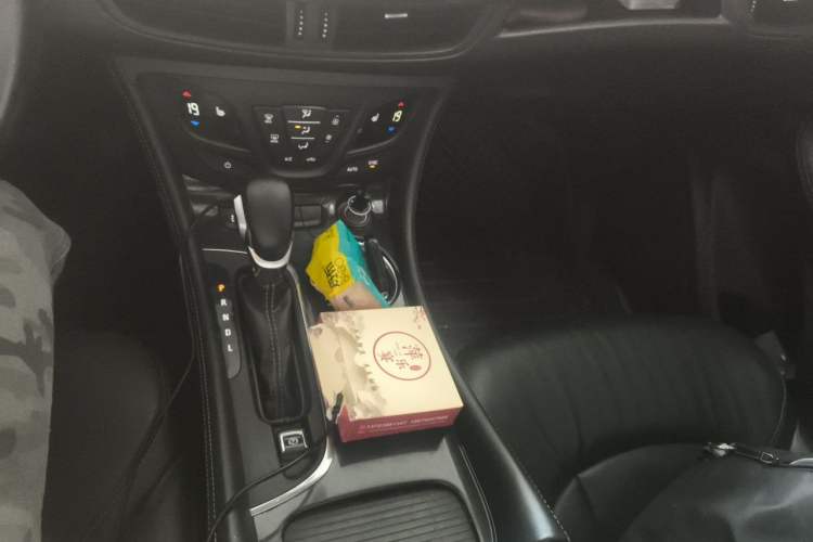 Used Buick Envision 2014 28T Four-Wheel Drive Elite Model Gear Lever