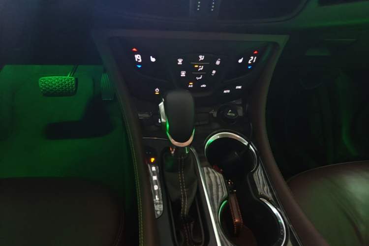 Used Buick Envision 2014 28T Four-Wheel Drive Elite Model Gear Lever