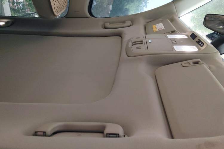 Used Buick Envision 2014 28T Four-Wheel Drive Elite Model Headliner