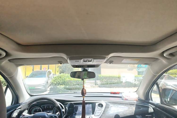 Used Buick Envision 2014 28T Four-Wheel Drive Elite Model Headliner