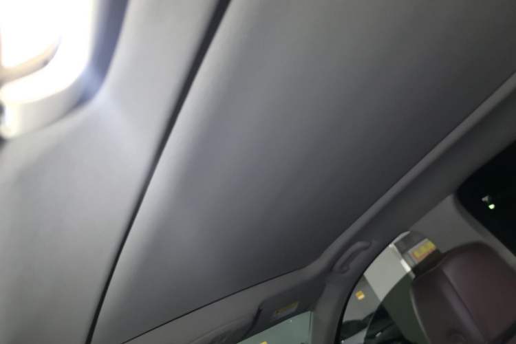 Used Buick Envision 2014 28T All-Wheel-Drive Versatile Sports Flagship Edition Headliner