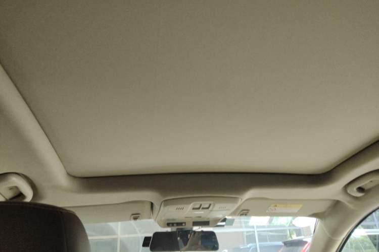 Used Buick Envision 2014 28T Four-Wheel Drive Elite Model Headliner