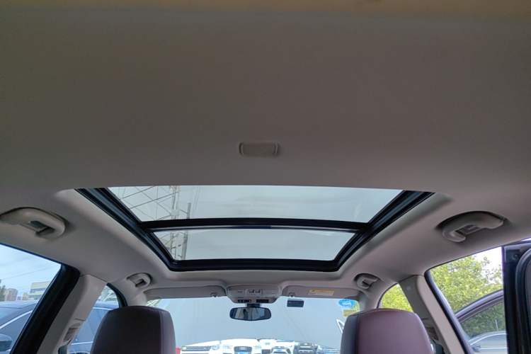 Used Buick Envision 2014 28T Four-Wheel Drive Elite Model Headliner