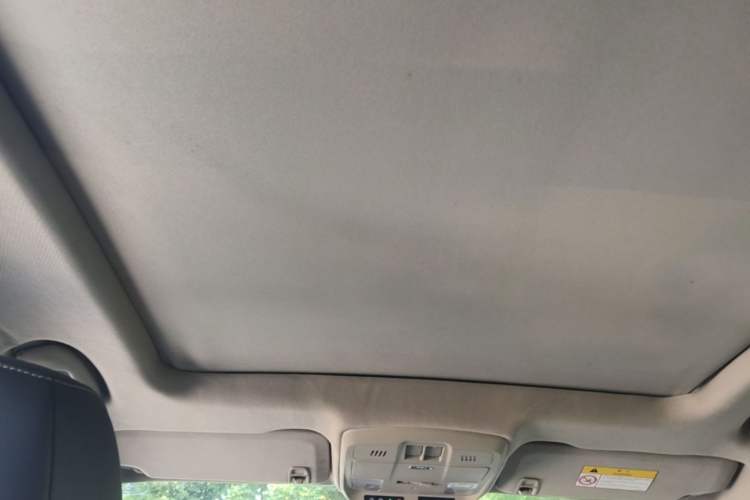 Used Buick Envision 2014 28T Four-Wheel Drive Elite Model Headliner