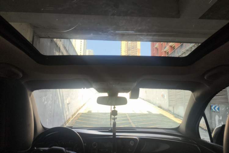 Used Buick Envision 2014 28T Four-Wheel Drive Elite Model Headliner