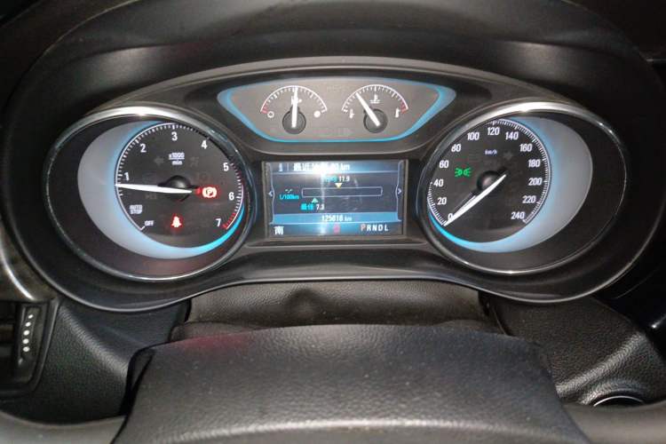 Used Buick Envision 2014 28T Four-Wheel Drive Elite Model Instrument Cluster