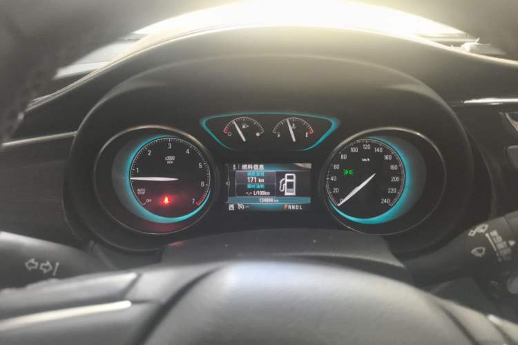 Used Buick Envision 2014 28T Four-Wheel Drive Elite Model Instrument Cluster