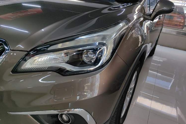 Used Buick Envision 2014 28T Four-Wheel Drive Luxury Model Left Front Headlight