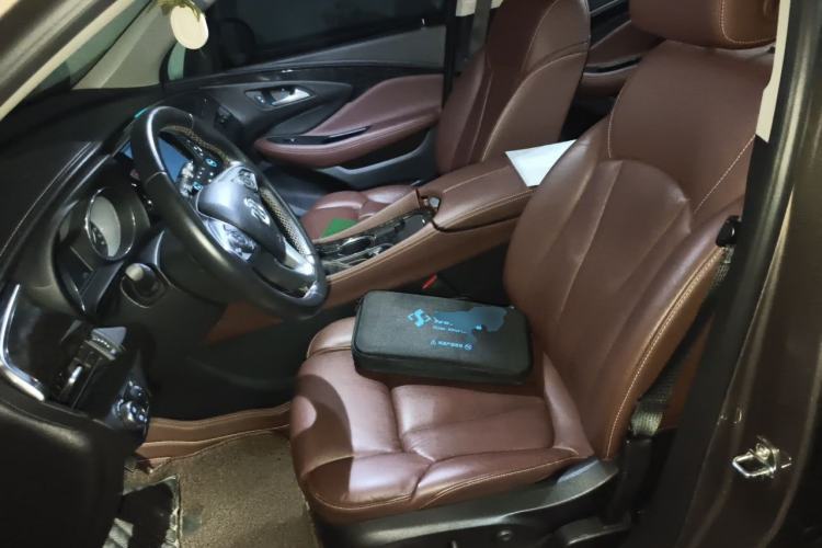 Used Buick Envision 2014 28T Four-Wheel Drive Luxury Model Left Front Seat