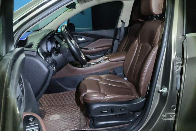 Used Buick Envision 2014 28T Four-Wheel Drive Luxury Model Left Front Seat