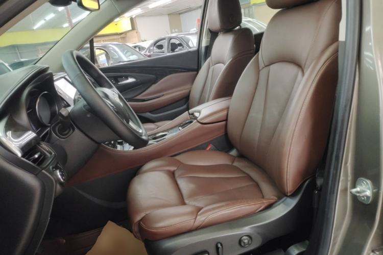 Used Buick Envision 2014 28T Four-Wheel Drive Luxury Model Left Front Seat