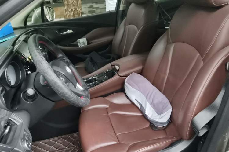 Used Buick Envision 2014 28T Four-Wheel Drive Luxury Model Left Front Seat
