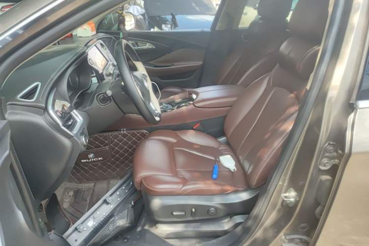 Used Buick Envision 2014 28T All-Wheel-Drive Versatile Sports Flagship Edition Left Front Seat