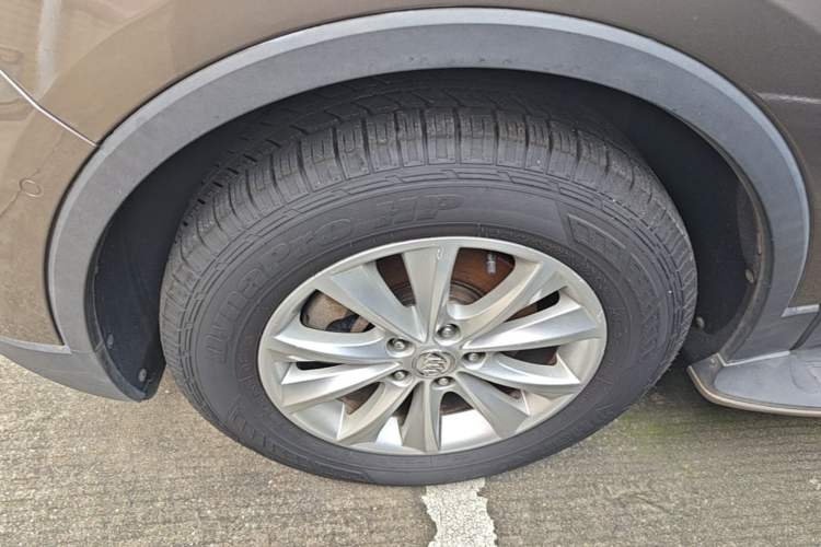 Used Buick Envision 2014 28T Four-Wheel Drive Luxury Model Left Front Wheel Hub