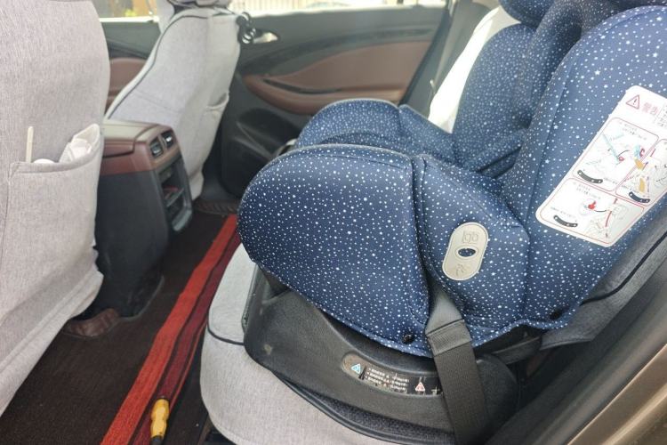 Used Buick Envision 2014 28T Four-Wheel Drive Elite Model Left Rear Seat