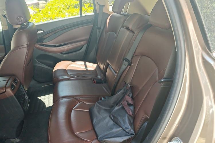 Used Buick Envision 2014 28T Four-Wheel Drive Elite Model Left Rear Seat