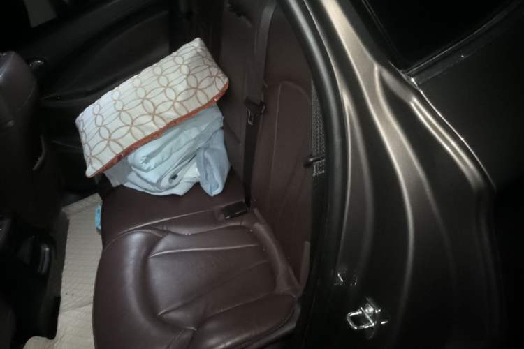 Used Buick Envision 2014 28T Four-Wheel Drive Elite Model Left Rear Seat