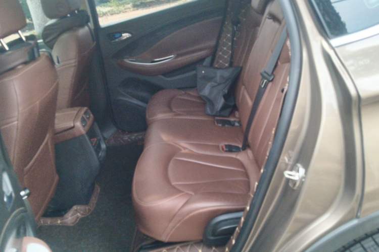 Used Buick Envision 2014 28T Four-Wheel Drive Elite Model Left Rear Seat