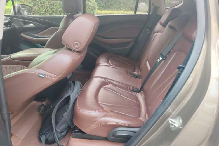 Used Buick Envision 2014 28T Four-Wheel Drive Elite Model Left Rear Seat