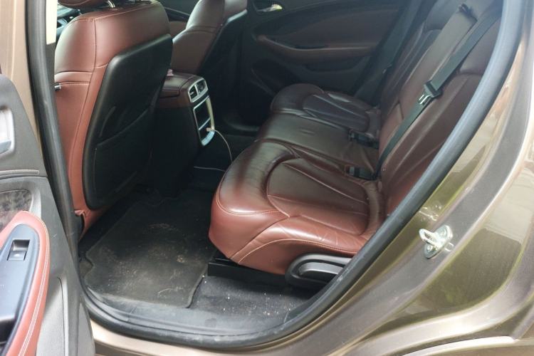 Used Buick Envision 2014 28T Four-Wheel Drive All-Terrain Flagship Edition Left Rear Seat