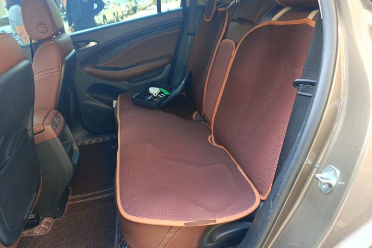 Used Buick Envision 2014 28T Four-Wheel Drive Luxury Model Left Rear Seat