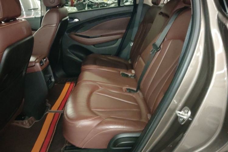 Used Buick Envision 2014 28T All-Wheel-Drive Versatile Sports Flagship Edition Left Rear Seat