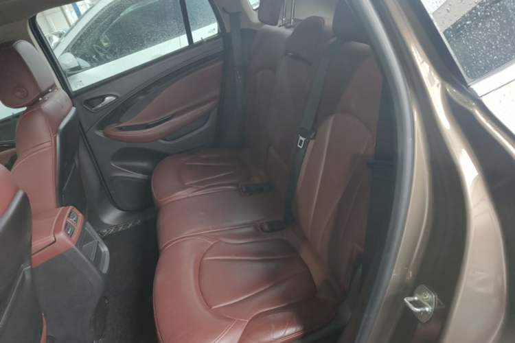 Used Buick Envision 2014 28T Four-Wheel Drive All-Terrain Flagship Edition Left Rear Seat