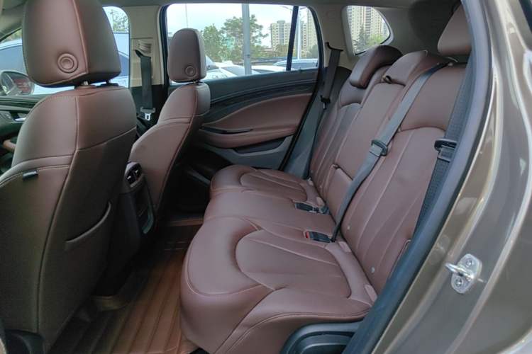 Used Buick Envision 2014 28T Four-Wheel Drive Elite Model Left Rear Seat