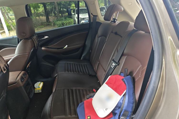 Used Buick Envision 2014 28T All-Wheel-Drive Versatile Sports Flagship Edition Left Rear Seat