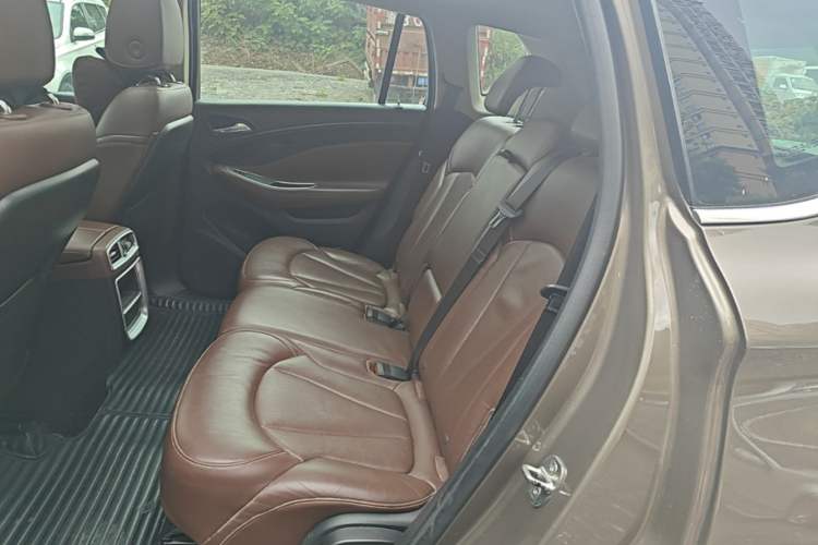 Used Buick Envision 2014 28T Four-Wheel Drive Luxury Model Left Rear Seat