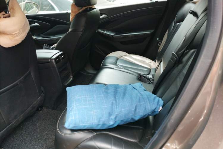 Used Buick Envision 2014 28T Four-Wheel Drive Elite Model Left Rear Seat
