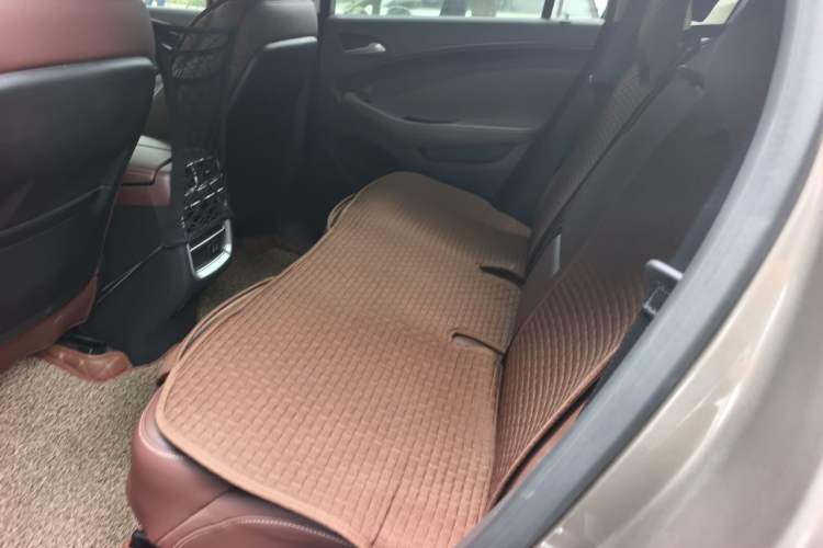 Used Buick Envision 2014 28T All-Wheel-Drive Versatile Sports Flagship Edition Left Rear Seat