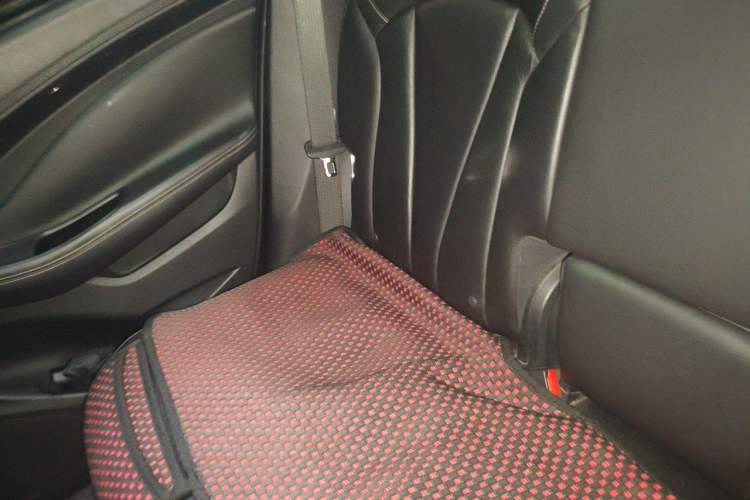 Used Buick Envision 2014 28T Four-Wheel Drive Elite Model Left Rear Seat