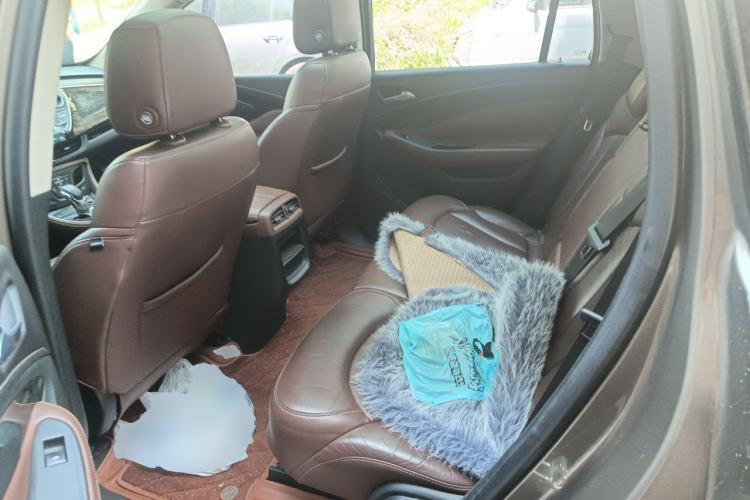 Used Buick Envision 2014 28T Four-Wheel Drive Elite Model Left Rear Seat