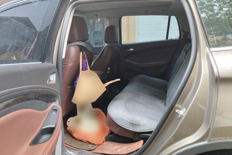 Used Buick Envision 2014 28T Four-Wheel Drive Elite Model Left Rear Seat