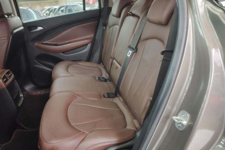 Used Buick Envision 2014 28T Four-Wheel Drive Luxury Model Left Rear Seat