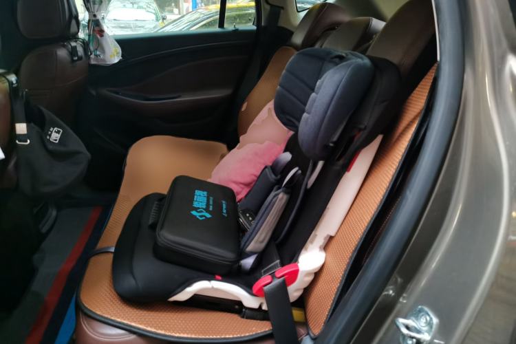 Used Buick Envision 2014 28T Four-Wheel Drive Elite Model Left Rear Seat