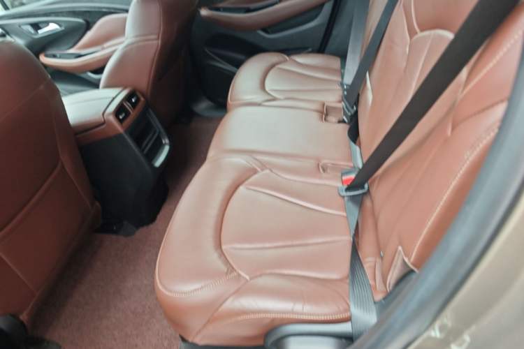 Used Buick Envision 2014 28T Four-Wheel Drive Elite Model Left Rear Seat