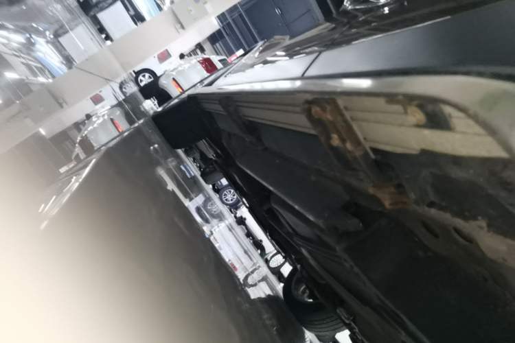 Used Buick Envision 2014 28T Four-Wheel Drive Elite Model Left Side Sill