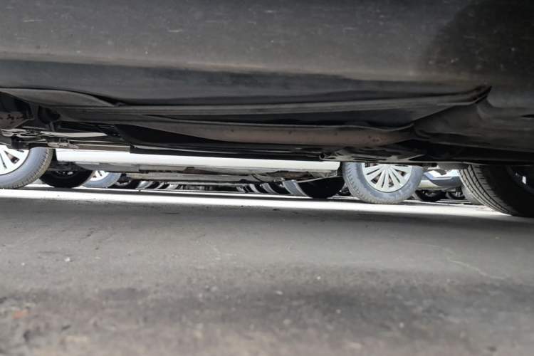 Used Buick Envision 2014 28T All-Wheel-Drive Versatile Sports Flagship Edition Left Side Sill