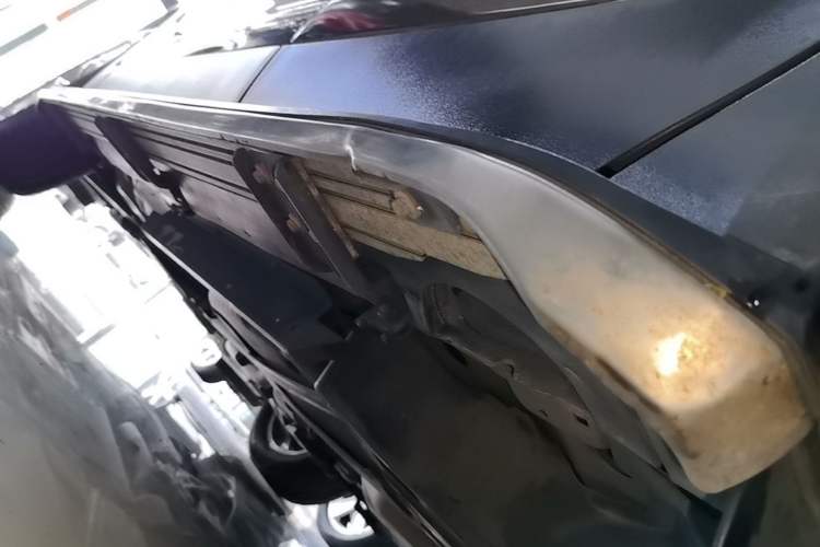 Used Buick Envision 2014 28T Four-Wheel Drive Luxury Model Left Side Sill