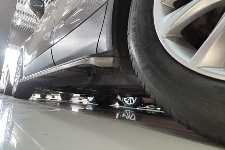 Used Buick Envision 2014 28T Four-Wheel Drive Luxury Model Left Side Sill