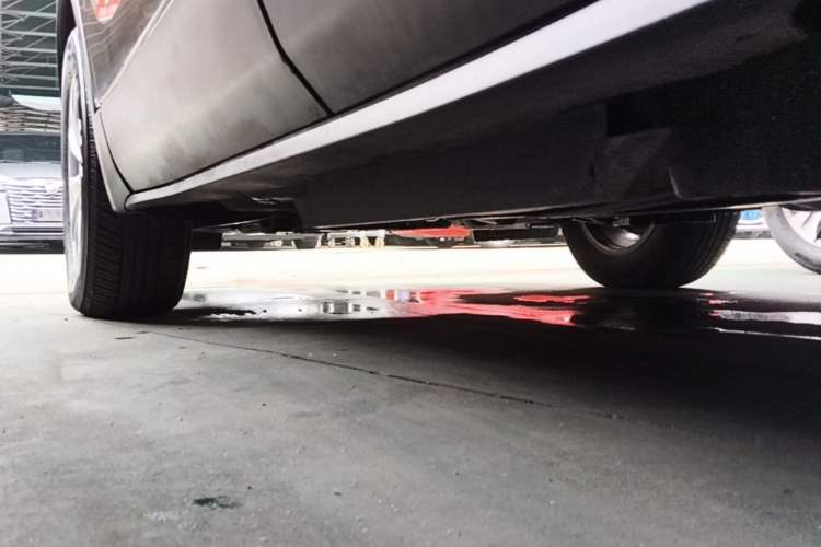 Used Buick Envision 2014 28T Four-Wheel Drive Luxury Model Left Side Sill